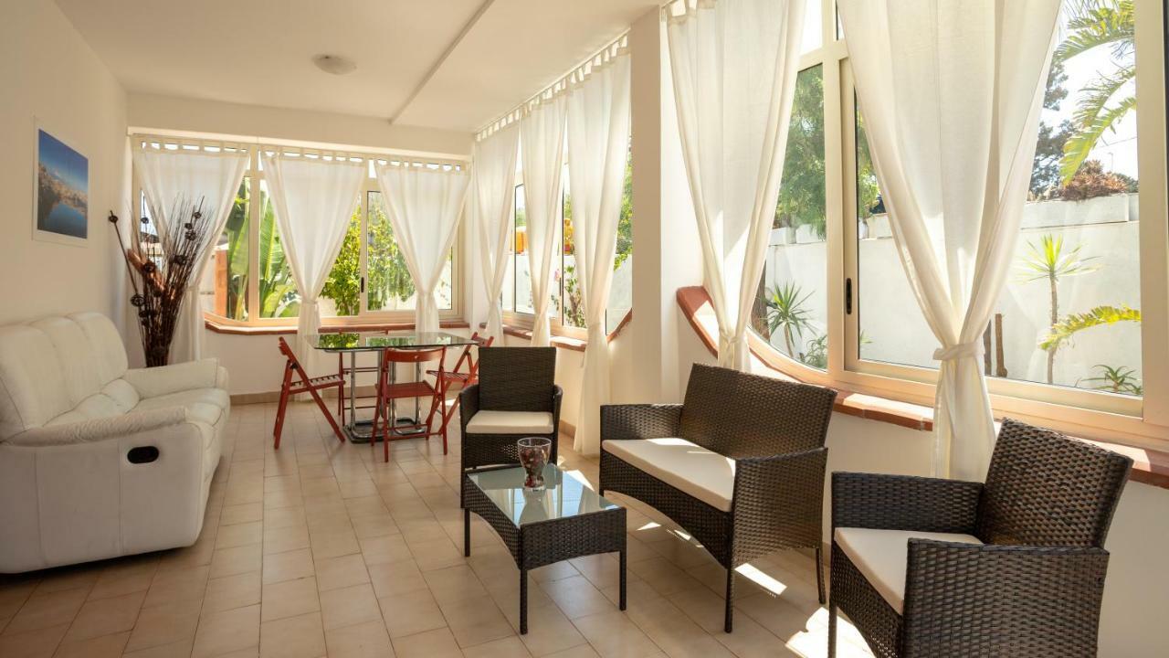 Villa On The Sea Le Capannine