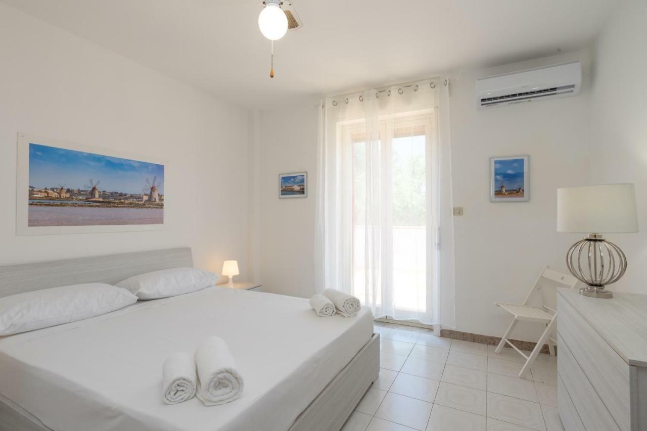 On The Sea Le Capannine Villa